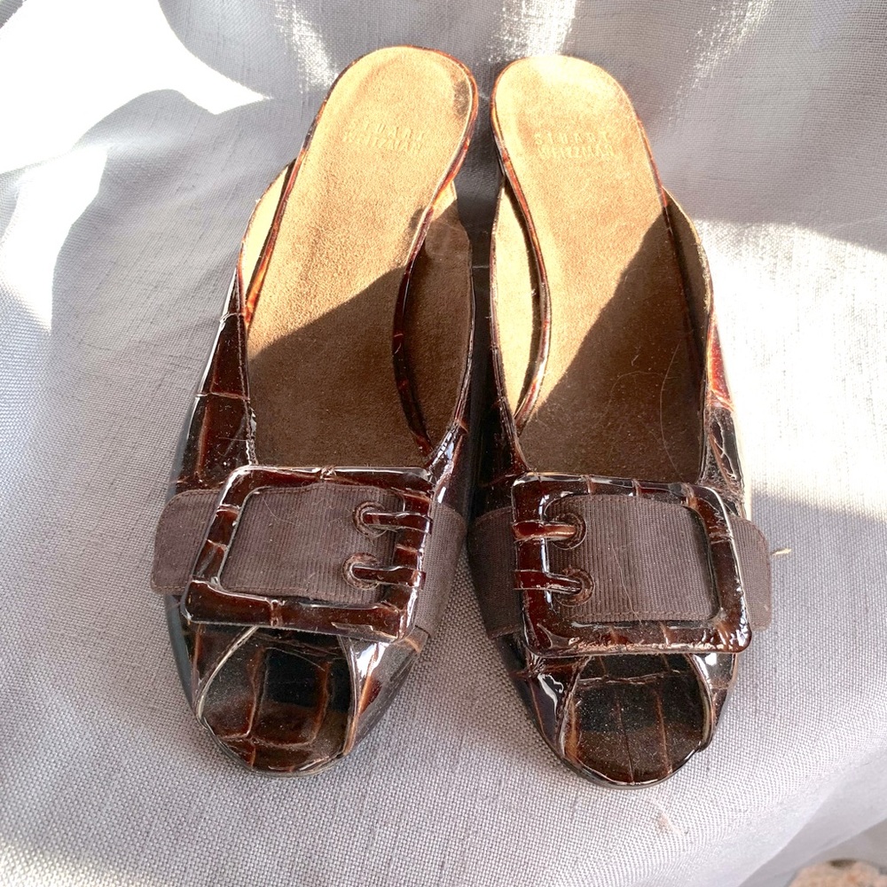 Stuart Weitzman classic brown patent wedge 7 narrow